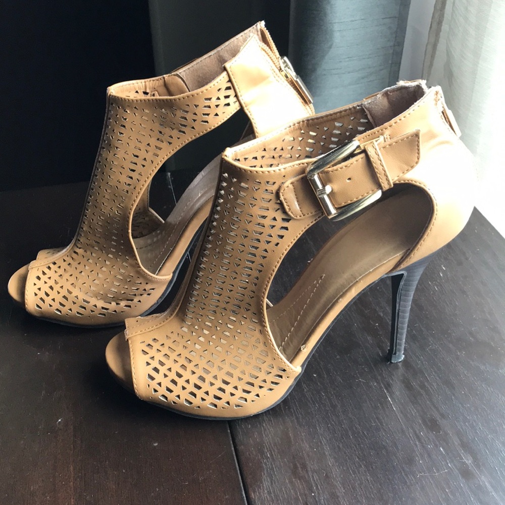 Caramel colored Madeline girl heels